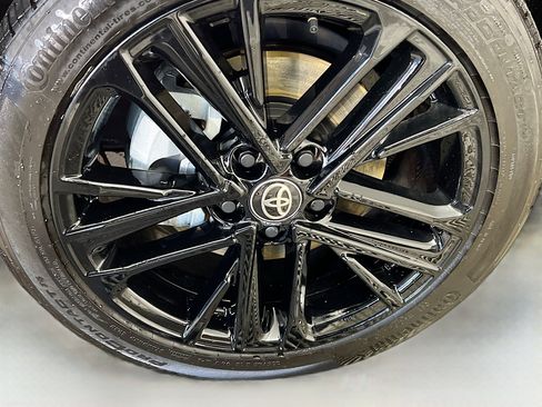 Used 2025 Toyota Camry SE image 14