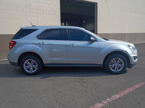 Used 2016 Chevrolet Equinox LS AWD/4WD image 3