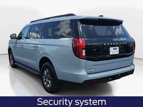 Used 2025 Ford Expedition Max Active AWD/4WD image 7