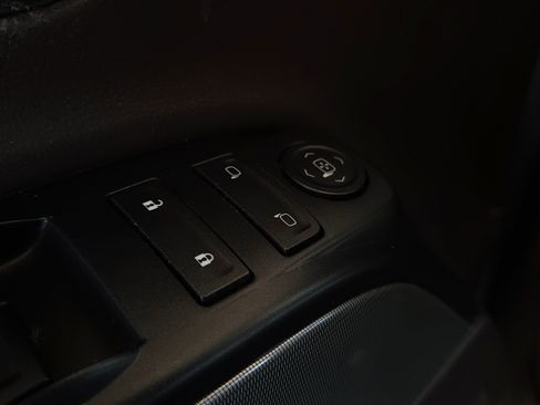 Used 2017 Chevrolet Silverado 1500 LT w/ Texas Edition image 8