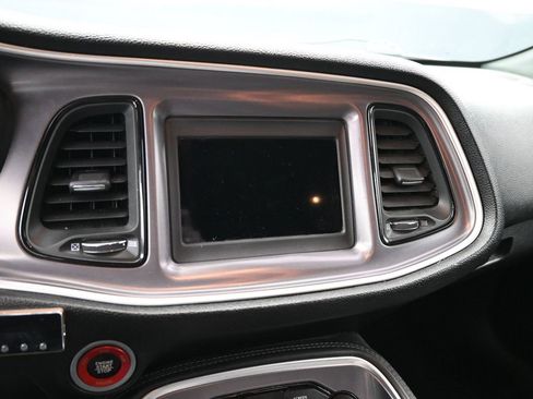 Used 2019 Dodge Challenger R/T w/ Driver Convenience Group image 14