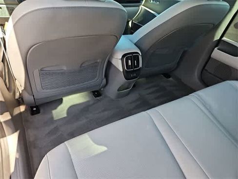 Used 2023 Hyundai Ioniq 6 SEL image 18