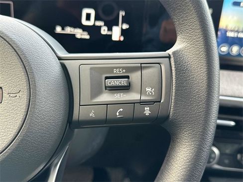 New 2025 Nissan Kicks SV w/ SV Premium Package image 18