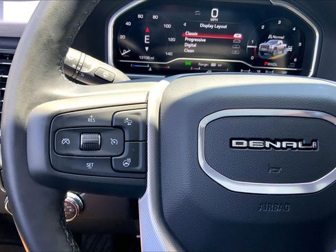 Used 2025 GMC Sierra 2500 Denali w/ Denali Reserve Package AWD/4WD image 24