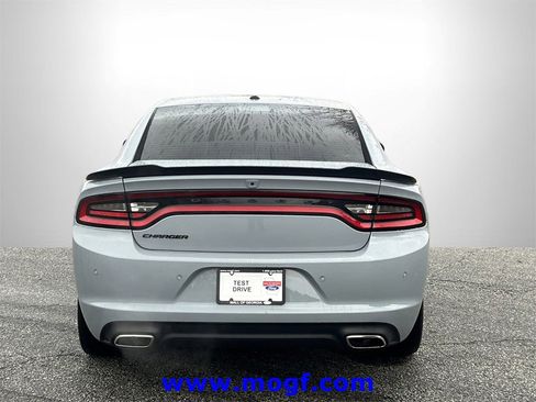Used 2021 Dodge Charger SXT w/ Blacktop Package image 25