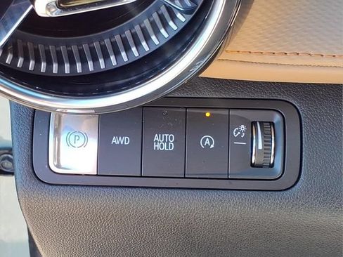 Used 2025 Chevrolet Equinox ACTIV AWD/4WD image 16