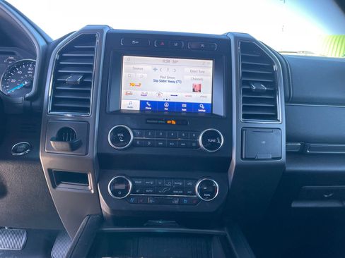 Used 2020 Ford Expedition XLT w/ Equipment Group 202A image 17