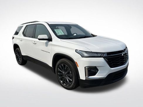 Used 2023 Chevrolet Traverse RS w/ LPO, Floor Liner Package AWD/4WD image 8