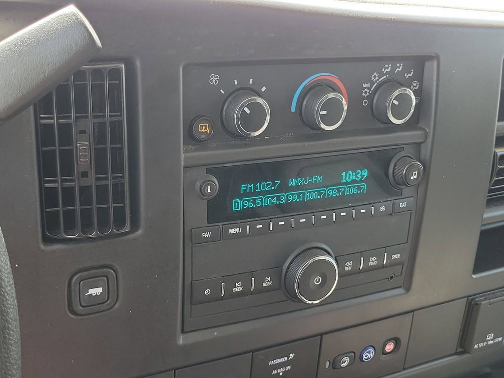 Used 2025 Chevrolet Express 2500 Extended w/ Driver Convenience Package RWD image 23