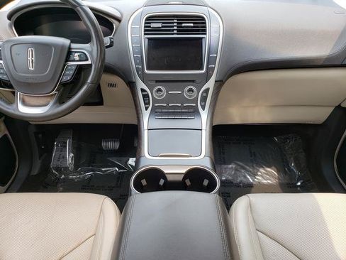 Used 2019 Lincoln Nautilus Reserve FWD image 16