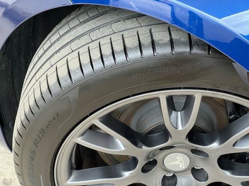 Used 2021 Tesla Model S Plaid image 28