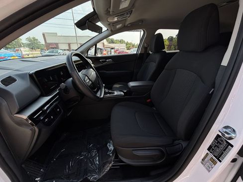 Used 2026 Kia Sportage LX FWD image 27