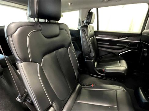 Used 2021 Jeep Grand Cherokee L Limited w/ Trailer Tow Group (B) image 16