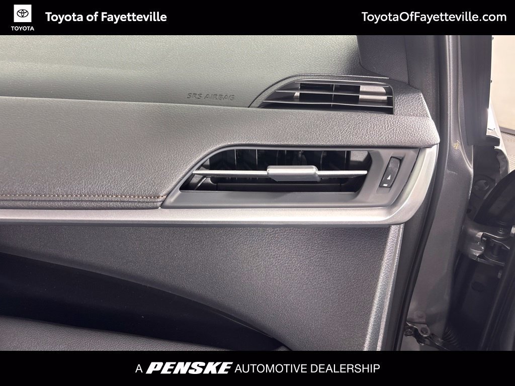 New 2026 Toyota Sienna Limited FWD image 16