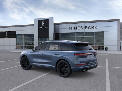 New 2026 Lincoln Corsair Premiere image 4