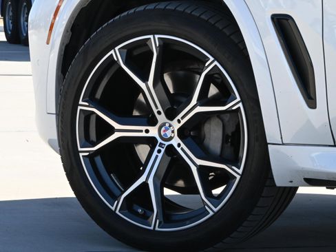 Certified 2023 BMW X5 xDrive40i w/ M Sport Package image 39
