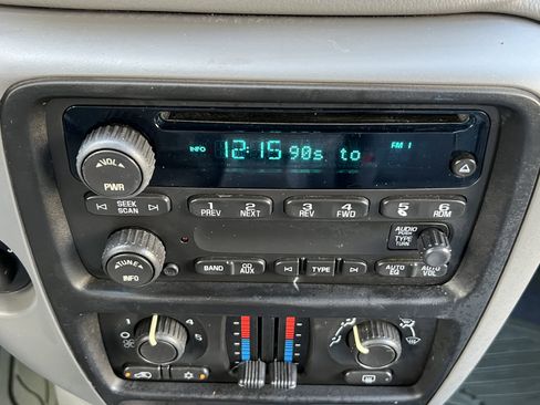 Used 2008 Chevrolet TrailBlazer 4WD w/ Smoker's Package image 29