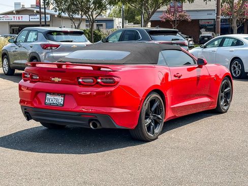 Used 2020 Chevrolet Camaro LT RWD image 4
