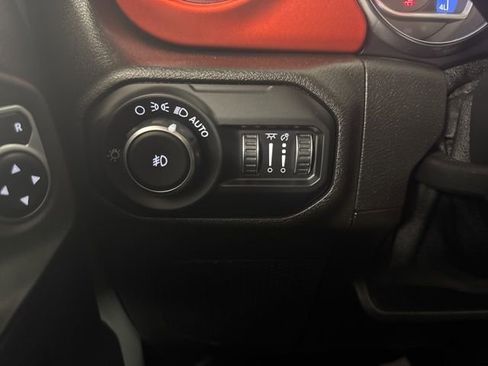 Used 2019 Jeep Wrangler Unlimited Rubicon image 19