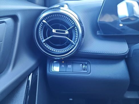 New 2026 Chevrolet Equinox LT image 23