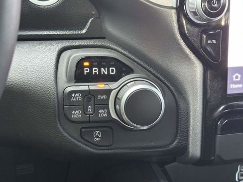 Used 2025 RAM 1500 Big Horn AWD/4WD image 24
