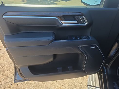 Used 2025 GMC Sierra 1500 SLT w/ SLT Premium Package image 14