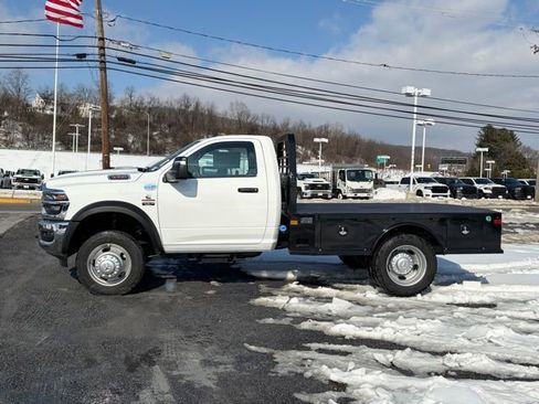 New 2026 RAM 5500 Tradesman w/ Chrome Appearance Group image 4