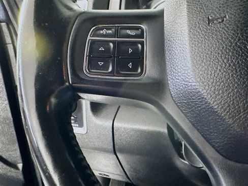 Used 2019 RAM 1500 Big Horn AWD/4WD image 24