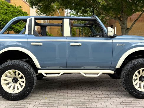 Used 2025 Ford Bronco Outer Banks AWD/4WD image 9