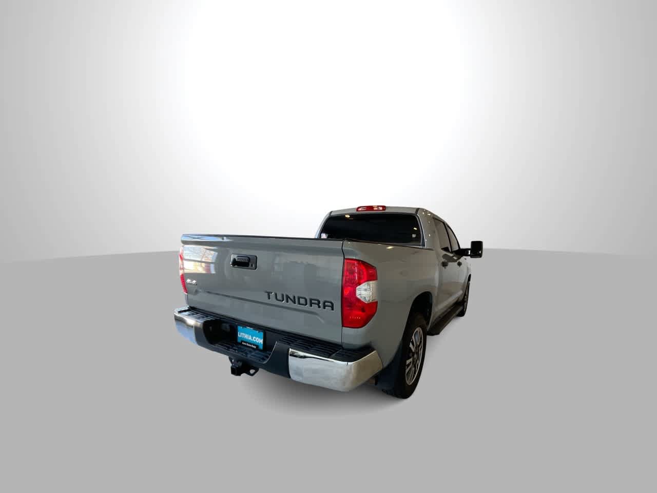 Used 2019 Toyota Tundra SR5 AWD/4WD image 8