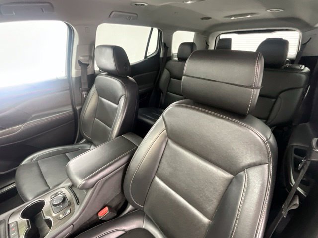 Used 2023 GMC Acadia SLT AWD/4WD image 4