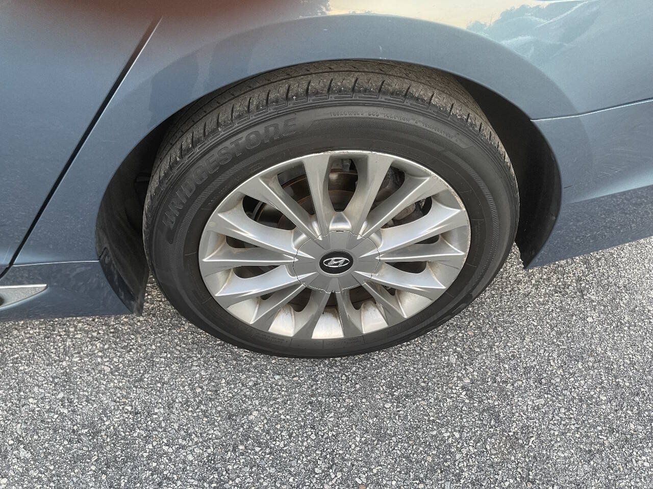 Used 2015 Hyundai Sonata Limited w/ Option Group 06 FWD image 33