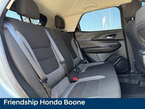 Used 2024 Chevrolet TrailBlazer LT w/ LT Cold Weather Package image 37