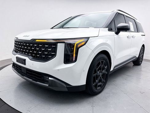 Used 2025 Kia Carnival SX Prestige image 16