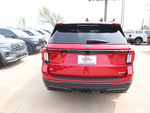 New 2026 Ford Explorer ST-Line w/ ST-Line Street Pack AWD/4WD image 23