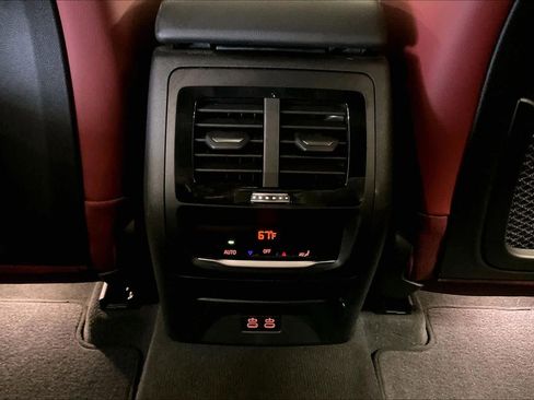 Certified 2025 BMW X4 M40i image 34