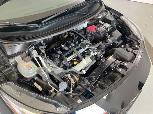 Used 2025 Nissan Versa S FWD image 10