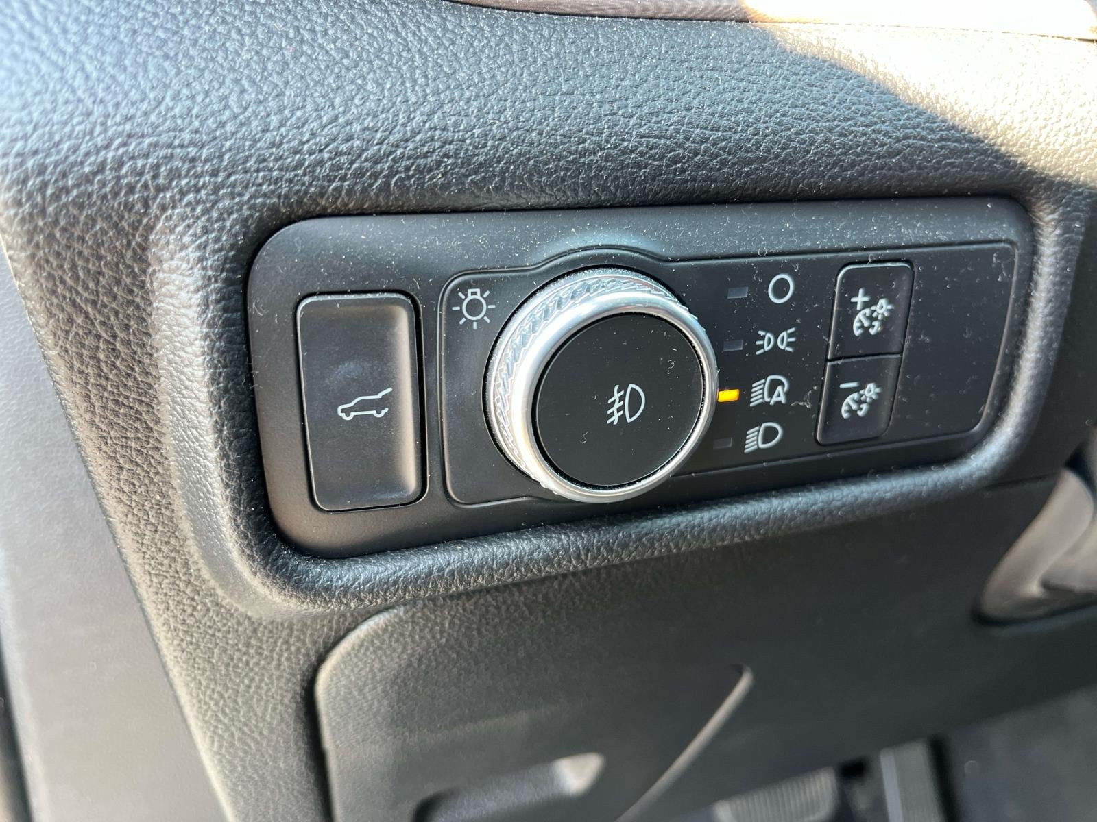 Used 2020 Ford Explorer Limited AWD/4WD image 33