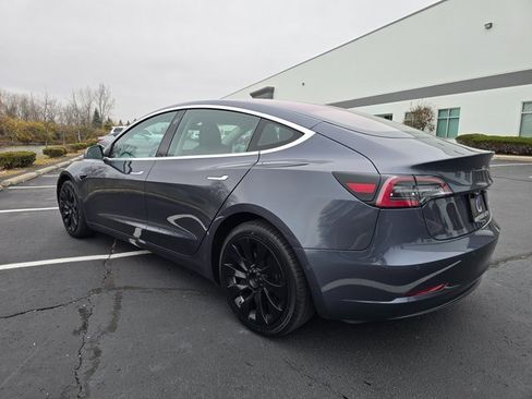 Used 2019 Tesla Model 3 Long Range image 9