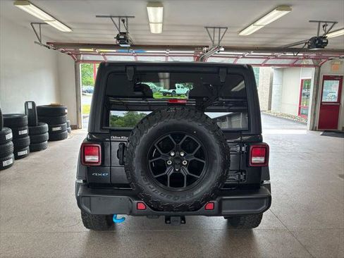 Certified 2024 Jeep Wrangler Unlimited AWD/4WD image 22