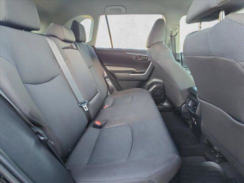 Used 2025 Toyota RAV4 LE AWD/4WD image 18