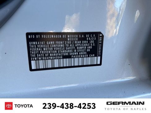 Used 2023 Volkswagen Jetta SE w/ Panoramic Sunroof Package image 25