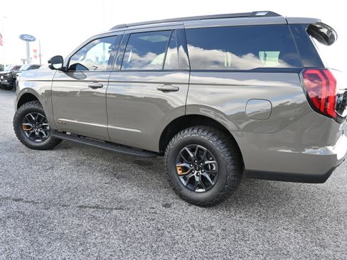 New 2027 Ford Expedition Tremor w/ Driver's Package AWD/4WD image 6