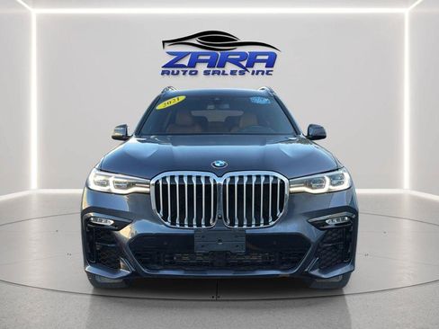 Used 2021 BMW X7 xDrive40i w/ M Sport Package AWD/4WD image 2