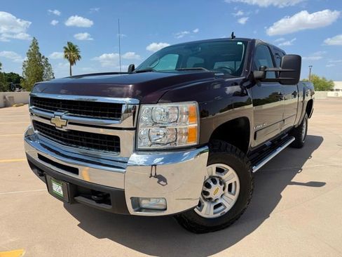 Used 2008 Chevrolet Silverado 2500 LTZ w/ Safety Package AWD/4WD image 2