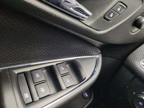 Used 2017 Chevrolet Cruze LT w/ Convenience Package FWD image 27