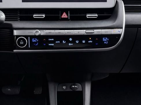 Used 2024 Hyundai Ioniq 5 SEL image 15