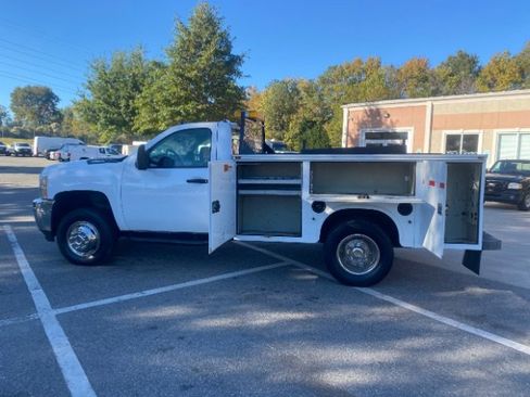 Used 2013 Chevrolet Silverado 3500 W/T image 9