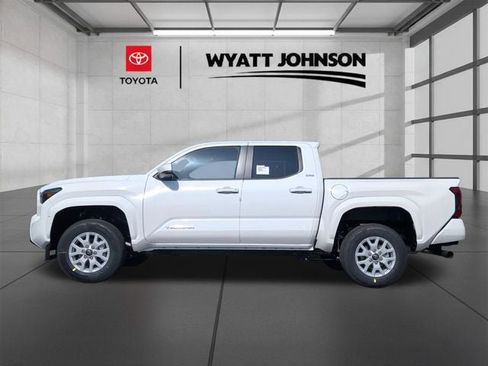 New 2026 Toyota Tacoma SR5 AWD/4WD image 2