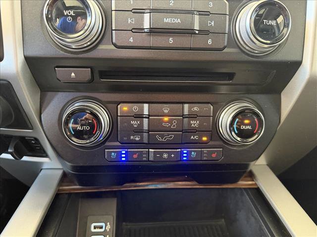 Used 2018 Ford F150 Lariat w/ Equipment Group 502A Luxury AWD/4WD image 19